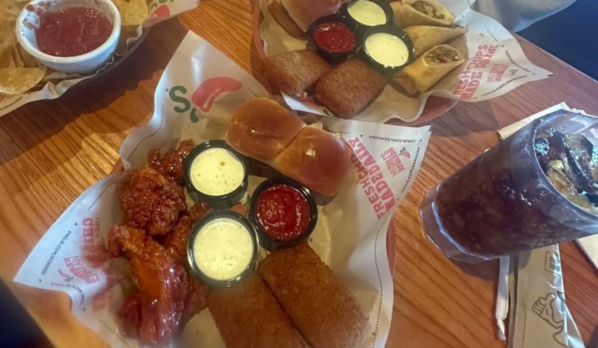 Munch with Mounties: Chili's Review