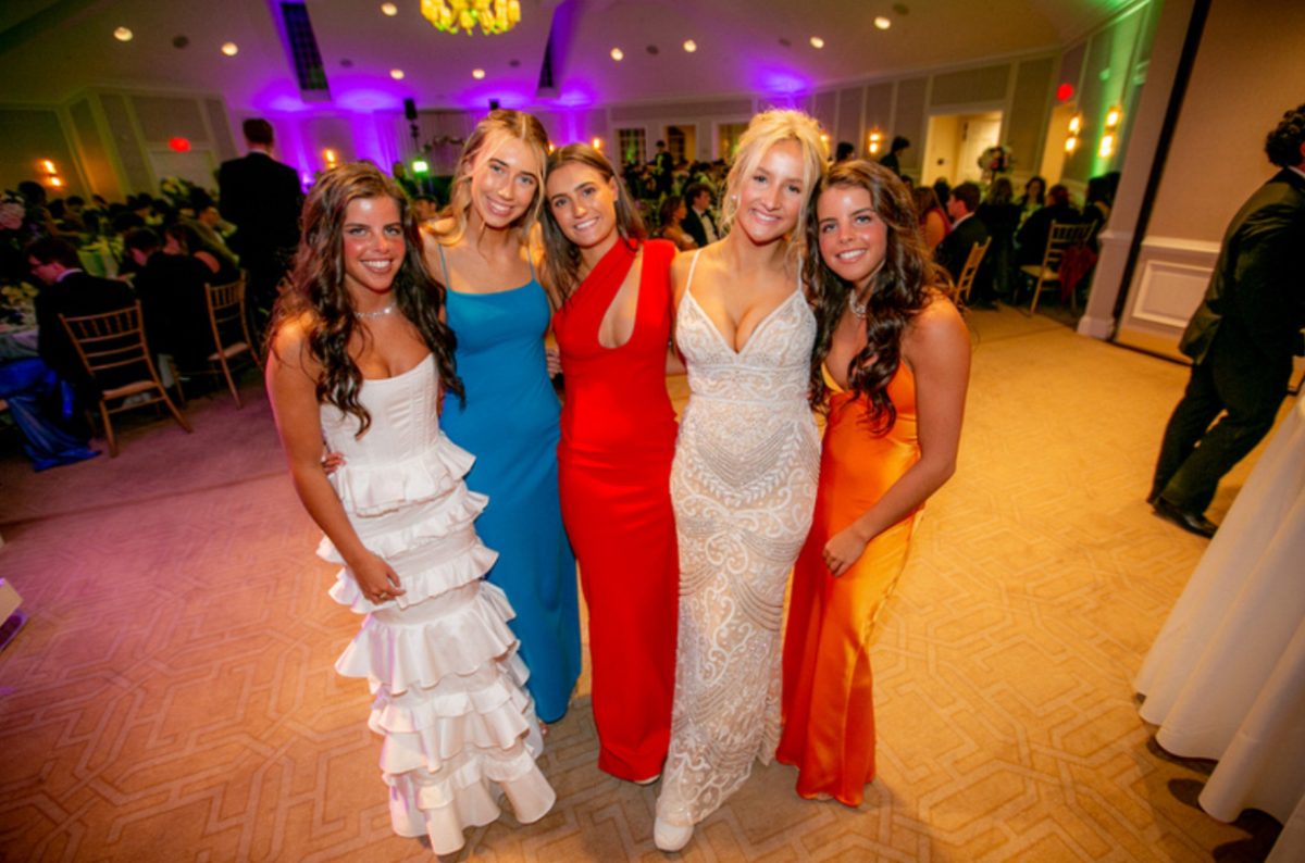 Reese Skalicky ‘23, Ali Williams ‘23, Nora Haney ‘23, Kenzie Kelly ‘23 and Reagan Skalicky ‘23 smile together at their senior prom in 2023.