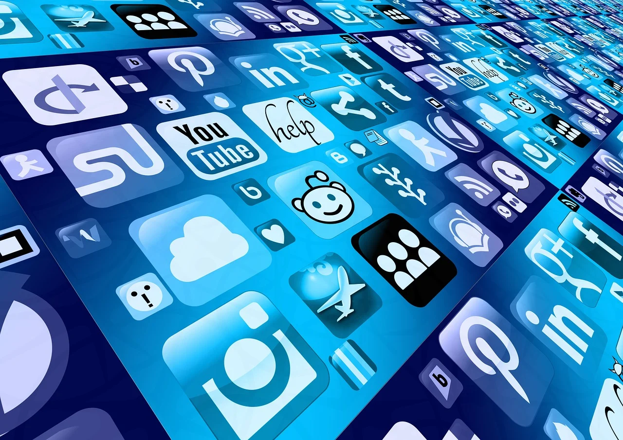 Image Credit: https://pixabay.com/illustrations/mobile-smartphone-app-networks-1087845/ 
